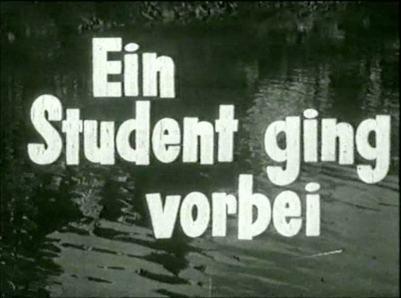 EIN STUDENT GING VORBEI 1960