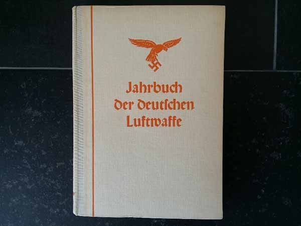 JAHRBUCH DER DEUTSCHEN LUFTWAFFE 1942