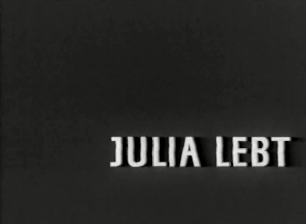 JULIA LEBT 1963